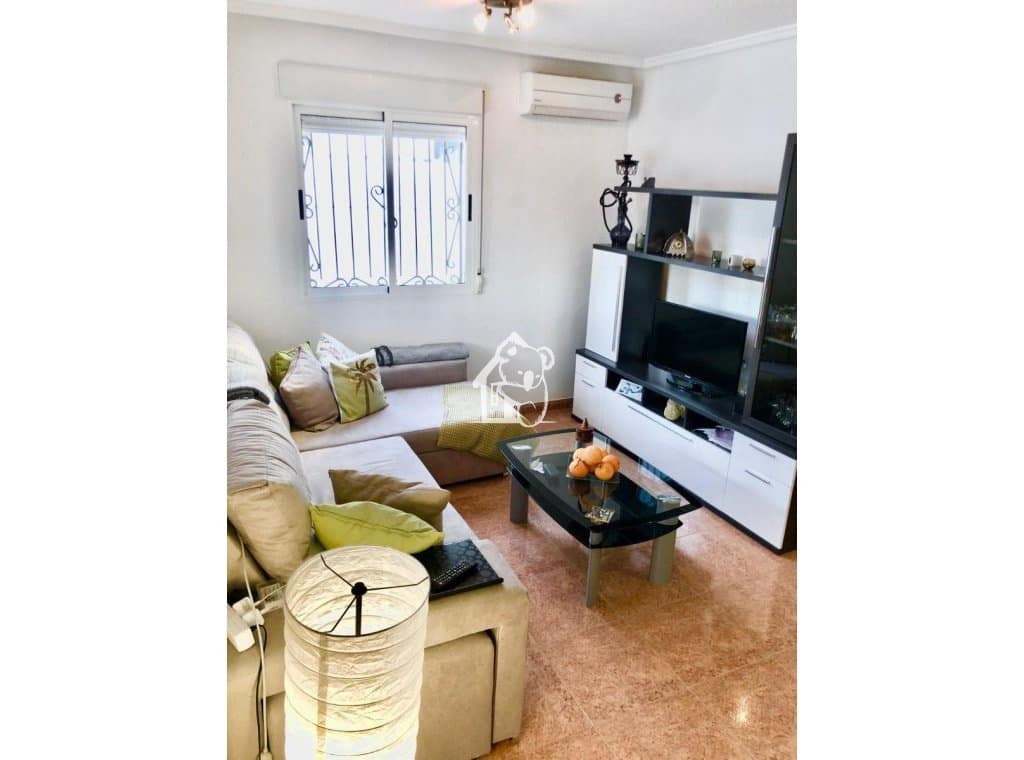 3 slaapkamer Villa te huur in Los Altos - € 1.100 (Ref: 9361010)