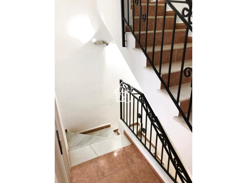 3 slaapkamer Villa te huur in Los Altos - € 1.100 (Ref: 9361010)