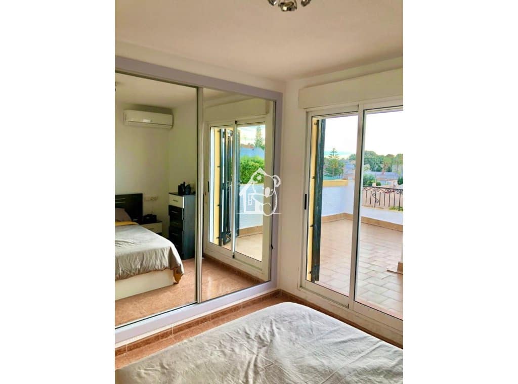 3 slaapkamer Villa te huur in Los Altos - € 1.100 (Ref: 9361010)