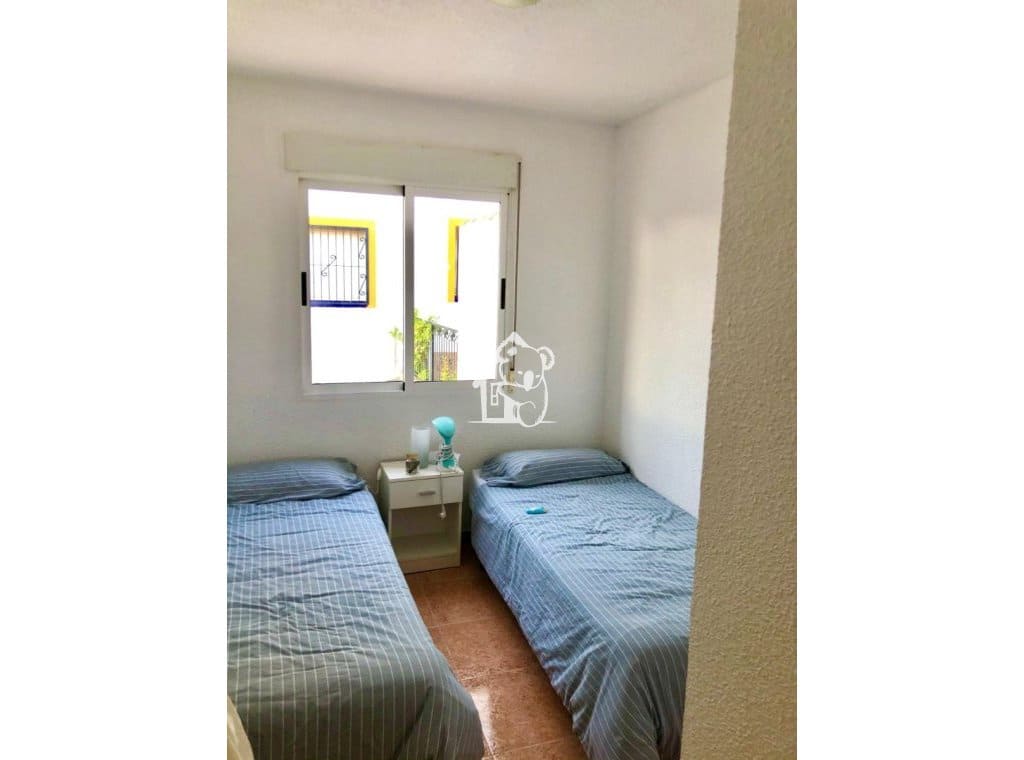3 slaapkamer Villa te huur in Los Altos - € 1.100 (Ref: 9361010)