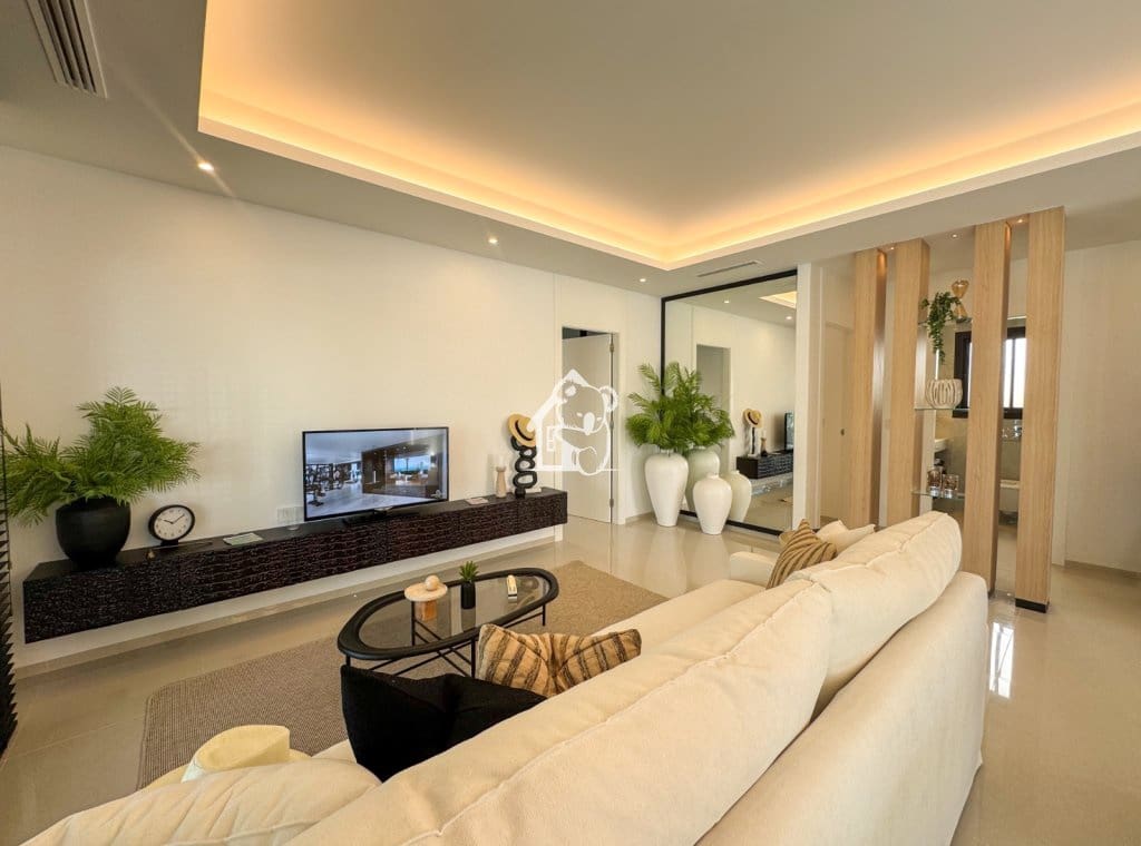 3 soveværelse Byhus til salg i Ciudad Quesada med swimmingpool - € 869.000 (Ref: 9374676)