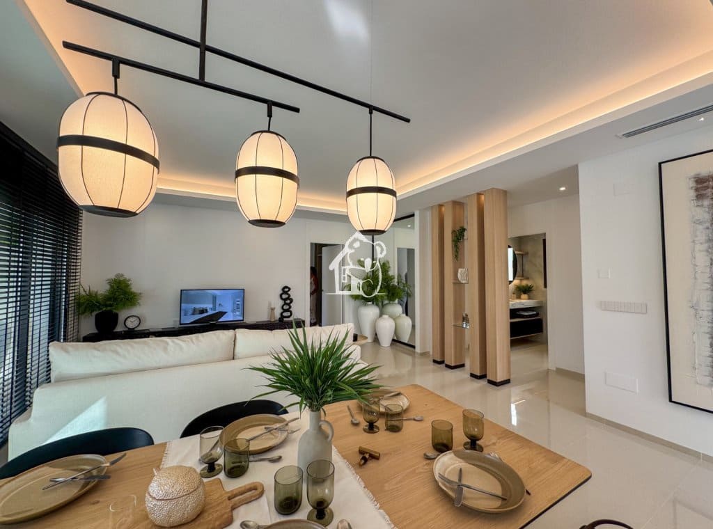 3 soveværelse Byhus til salg i Ciudad Quesada med swimmingpool - € 869.000 (Ref: 9374676)