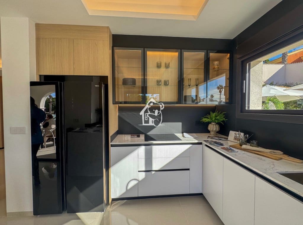 3 soveværelse Byhus til salg i Ciudad Quesada med swimmingpool - € 869.000 (Ref: 9374676)