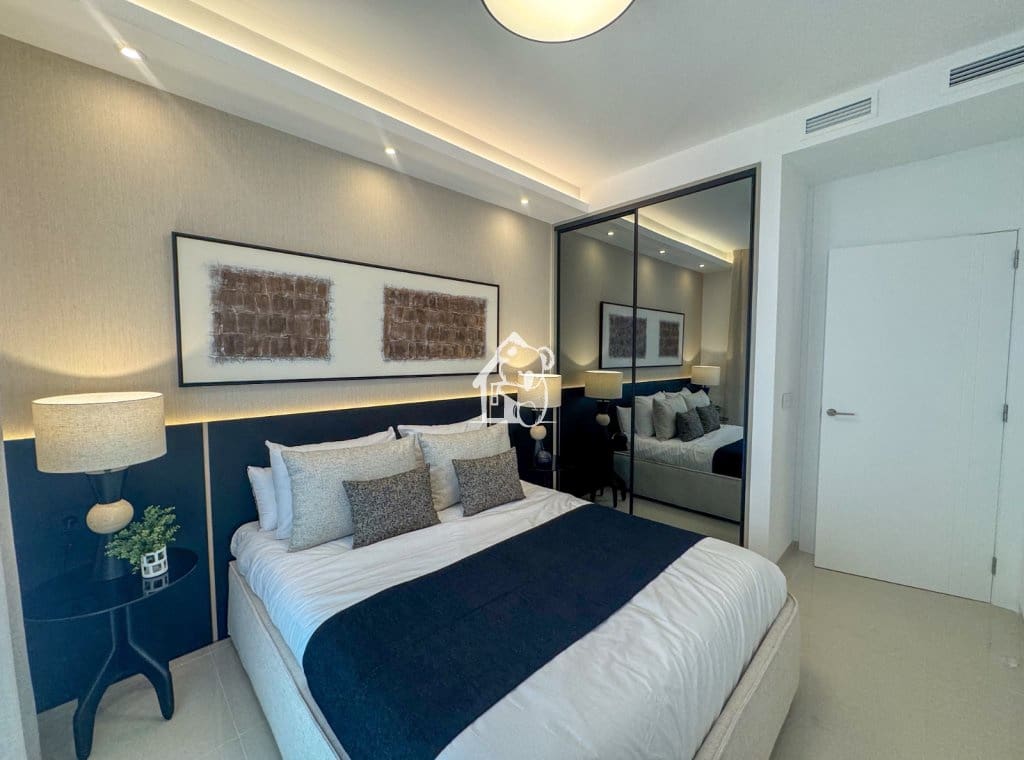 3 soveværelse Byhus til salg i Ciudad Quesada med swimmingpool - € 869.000 (Ref: 9374676)