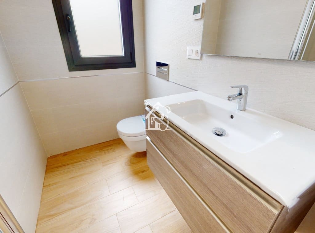 2 soveværelse Bungalow til salg i Torrevieja med swimmingpool - € 269.900 (Ref: 9374677)