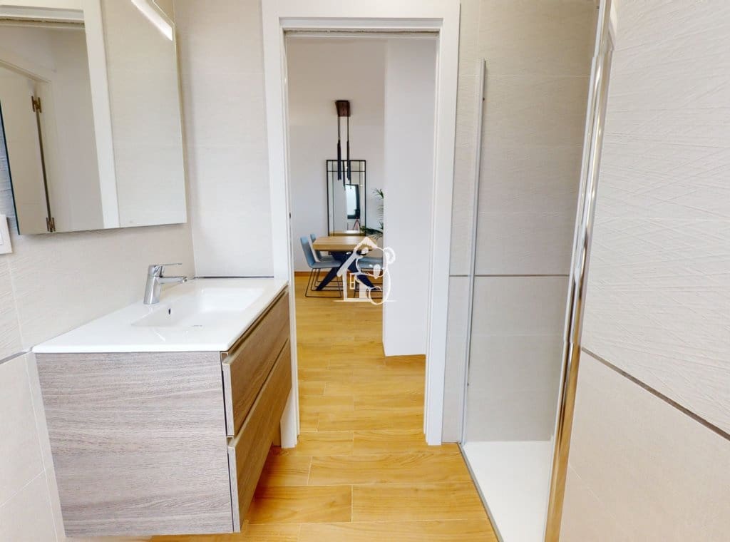 2 soveværelse Bungalow til salg i Torrevieja med swimmingpool - € 269.900 (Ref: 9374677)