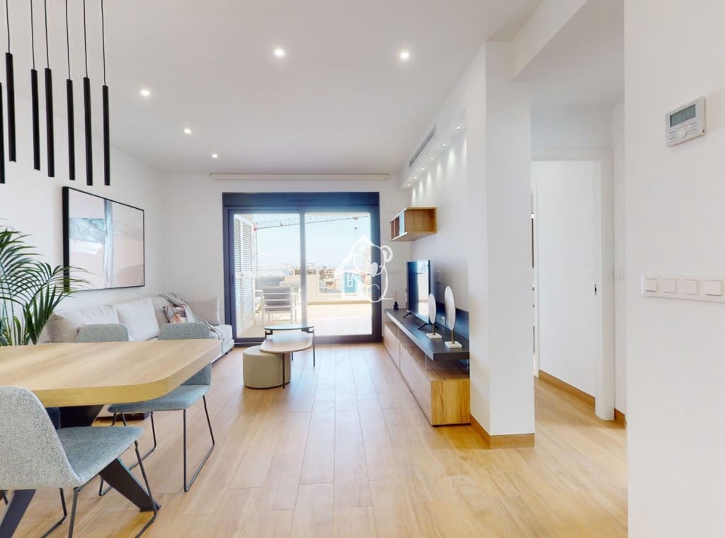 2 soveværelse Bungalow til salg i Torrevieja med swimmingpool - € 269.900 (Ref: 9374677)