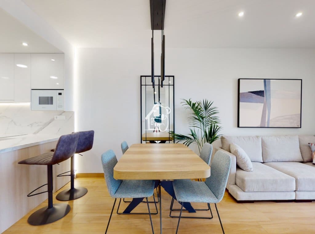 2 soveværelse Bungalow til salg i Torrevieja med swimmingpool - € 269.900 (Ref: 9374677)