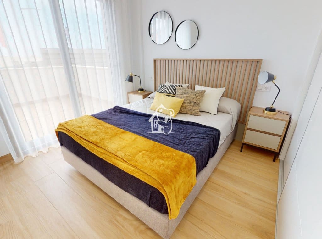 2 soveværelse Bungalow til salg i Torrevieja med swimmingpool - € 269.900 (Ref: 9374677)