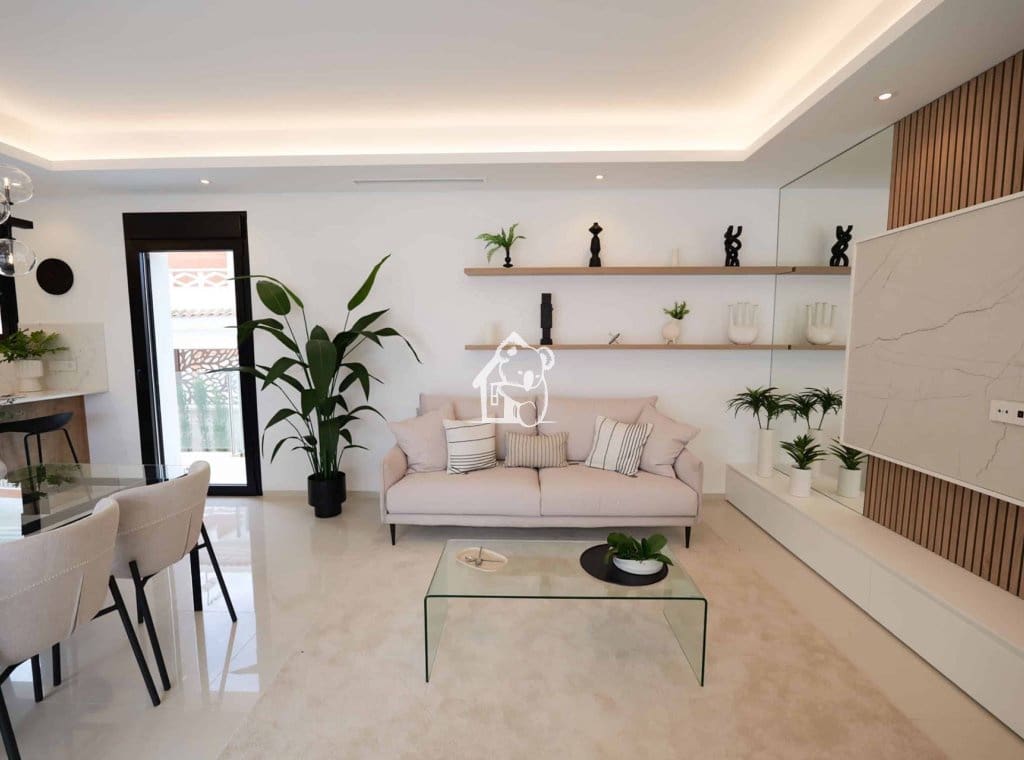 Chalet de 3 habitaciones en Ciudad Quesada en venta con piscina - 813.500 € (Ref: 9374678)