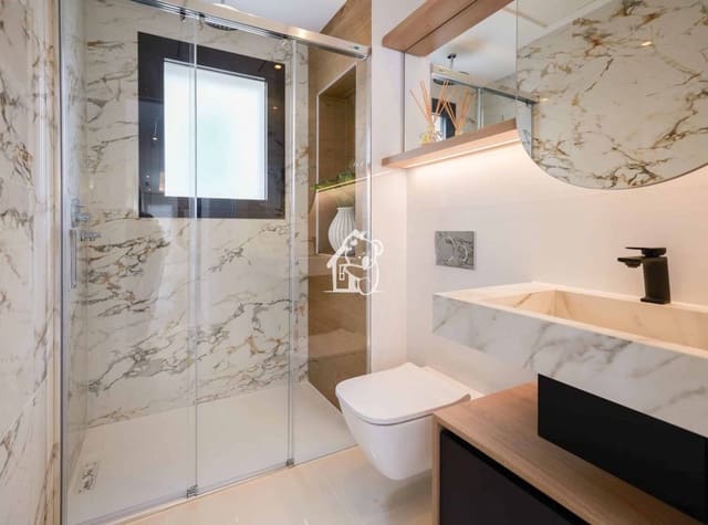 Chalet de 3 habitaciones en Ciudad Quesada, Rojales en venta con piscina - 813.500 € (Ref: 9374678)