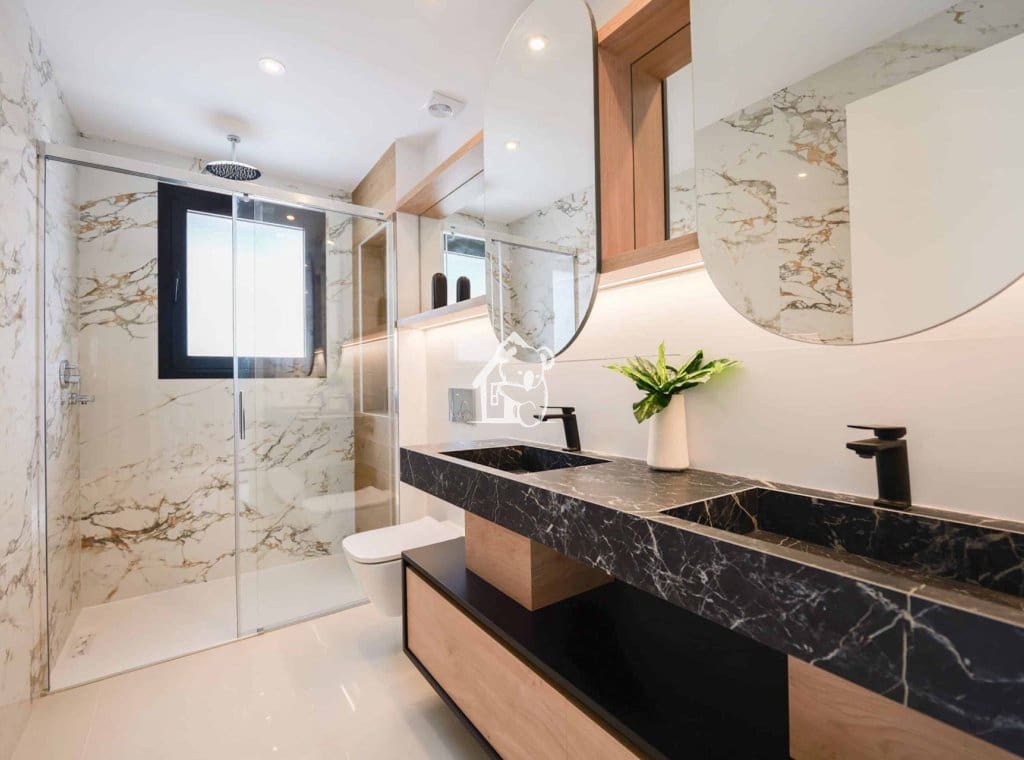 Chalet de 3 habitaciones en Ciudad Quesada en venta con piscina - 813.500 € (Ref: 9374678)