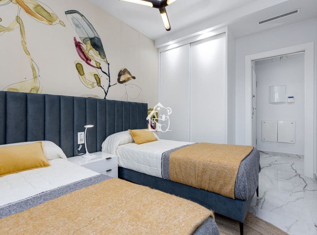 2 soveværelse Lejlighed til salg i Orihuela Costa med swimmingpool - € 272.000 (Ref: 9374847)