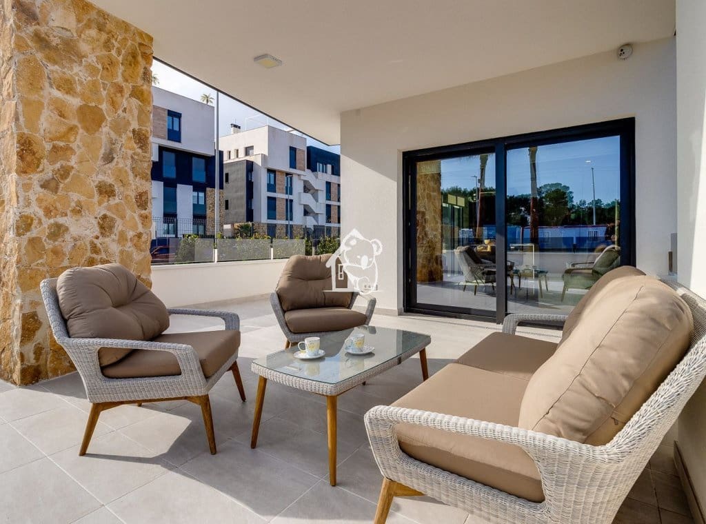 2 soveværelse Lejlighed til salg i Orihuela Costa med swimmingpool - € 272.000 (Ref: 9374847)