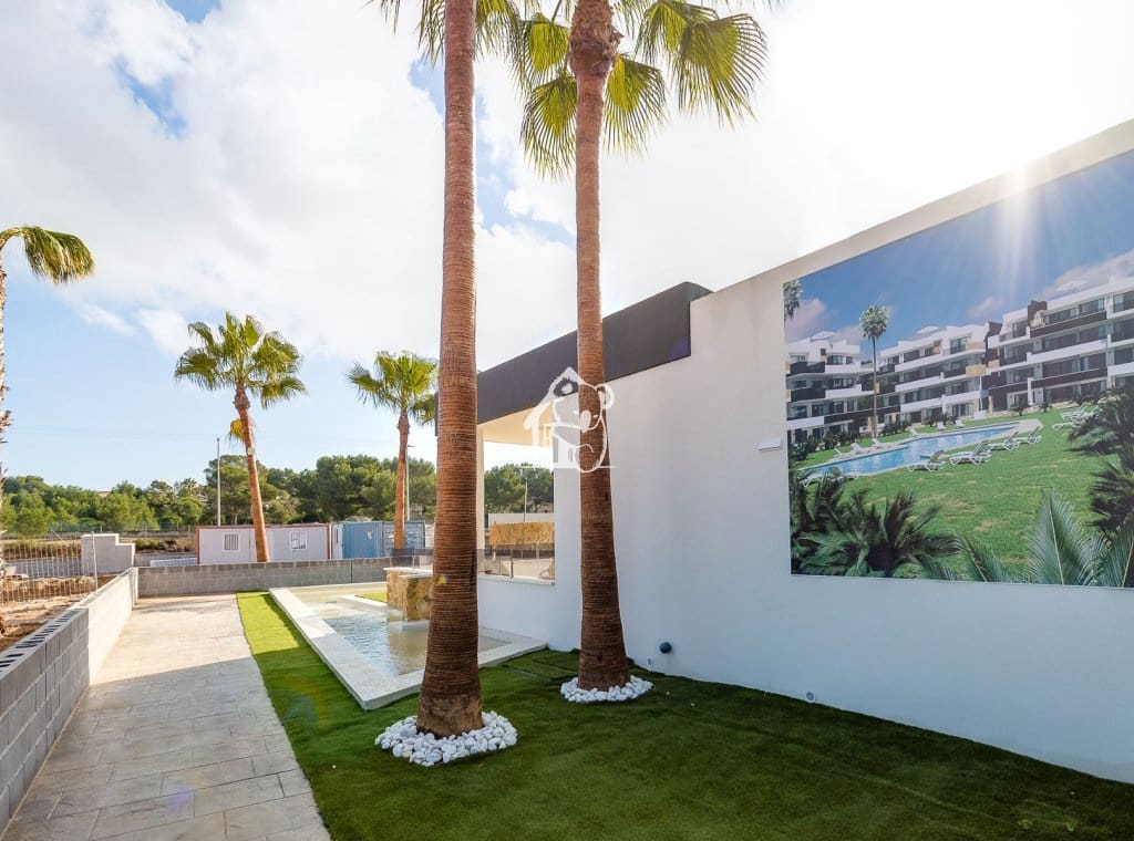 2 soveværelse Lejlighed til salg i Orihuela Costa med swimmingpool - € 272.000 (Ref: 9374847)