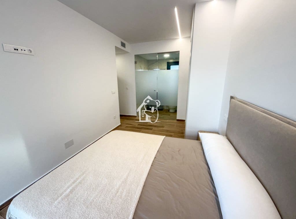 2 soveværelse Lejlighed til leje i Villamartin med swimmingpool garage - € 1.200 (Ref: 9384938)