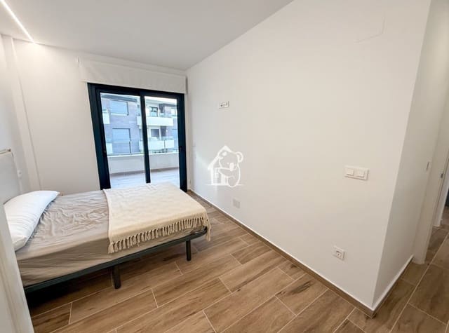 2 soveværelse Lejlighed til leje i Villamartin, Orihuela med swimmingpool garage - € 1.200 (Ref: 9384938)