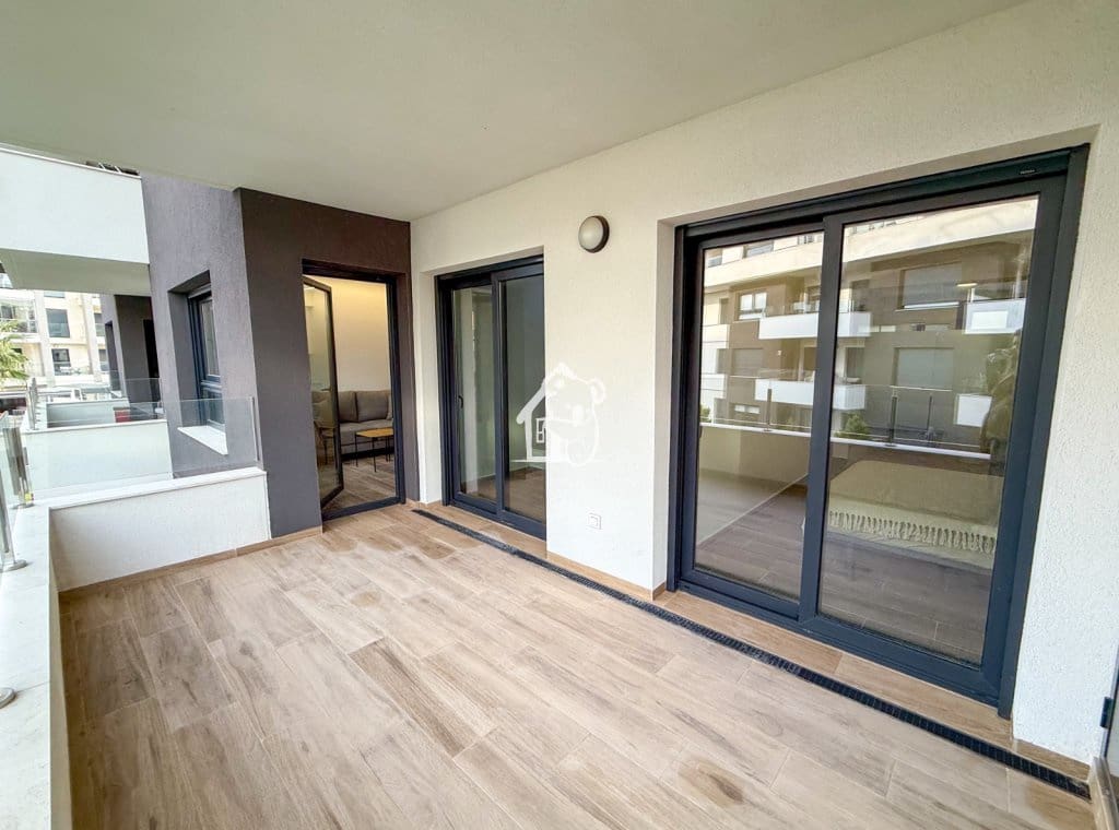 2 soveværelse Lejlighed til leje i Villamartin med swimmingpool garage - € 1.200 (Ref: 9384938)