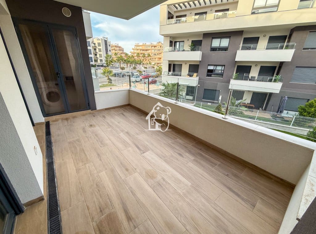 2 soveværelse Lejlighed til leje i Villamartin med swimmingpool garage - € 1.200 (Ref: 9384938)