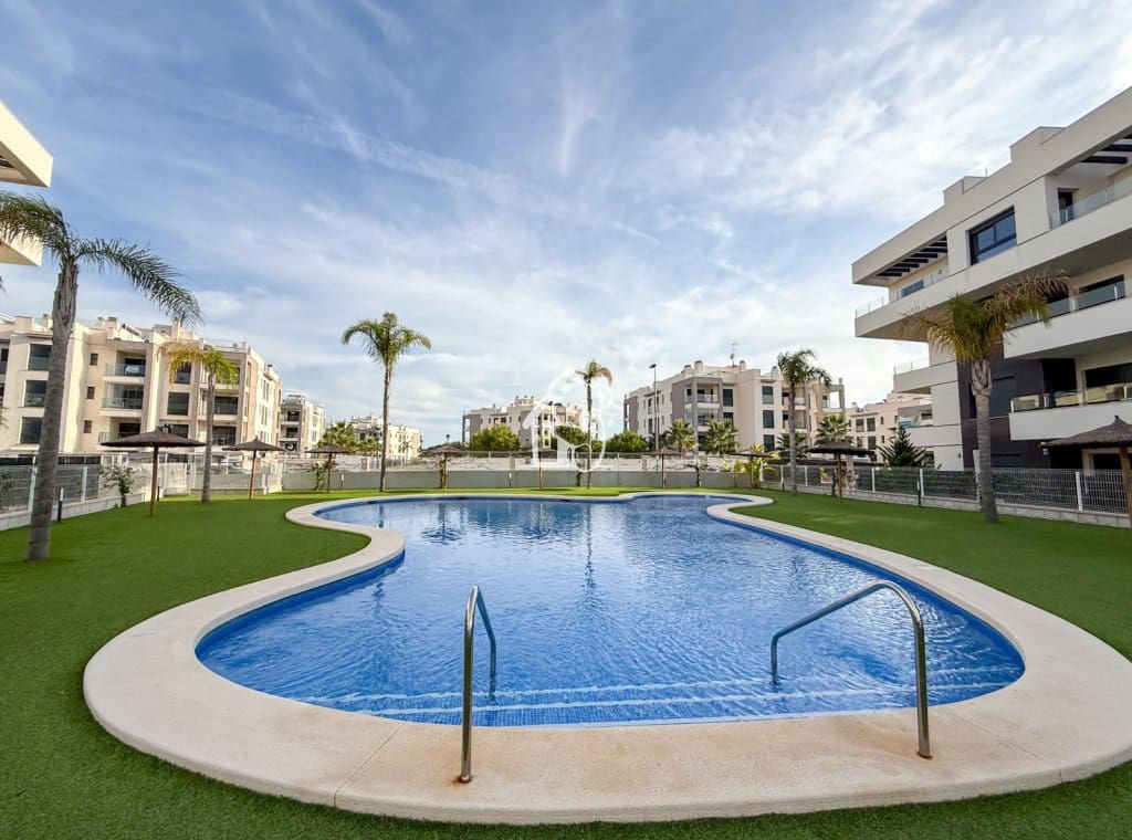 2 soveværelse Lejlighed til leje i Villamartin med swimmingpool garage - € 1.200 (Ref: 9384938)