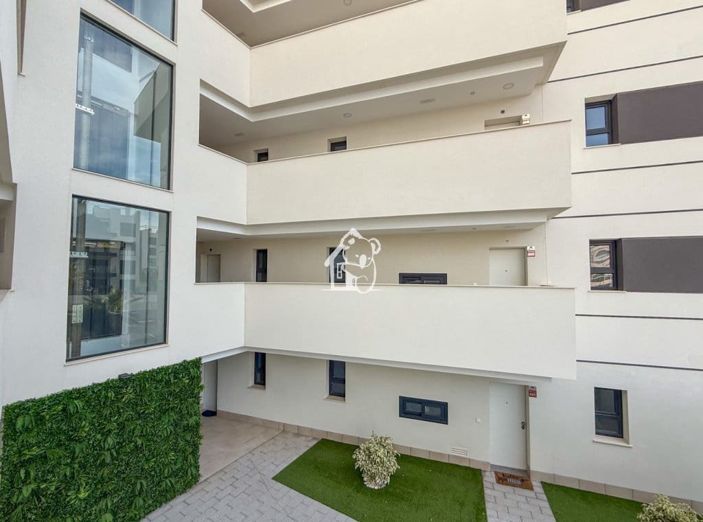 2 soveværelse Lejlighed til leje i Villamartin med swimmingpool garage - € 1.200 (Ref: 9384938)