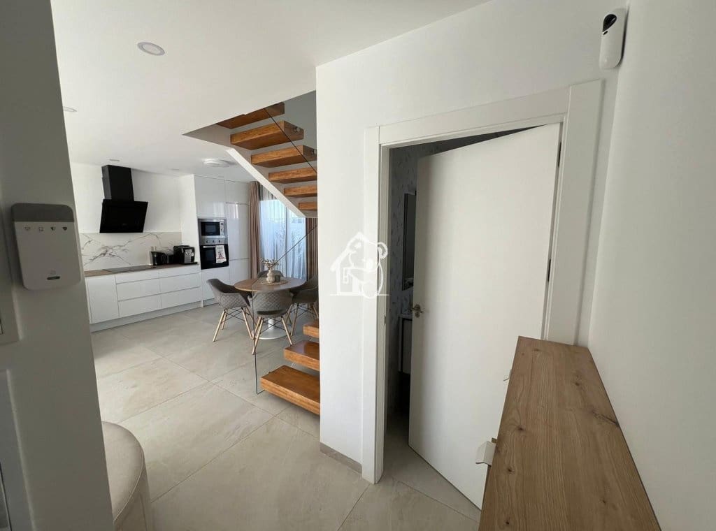 2 bedroom Villa for sale in Benijofar with pool - € 330,000 (Ref: 9395536)