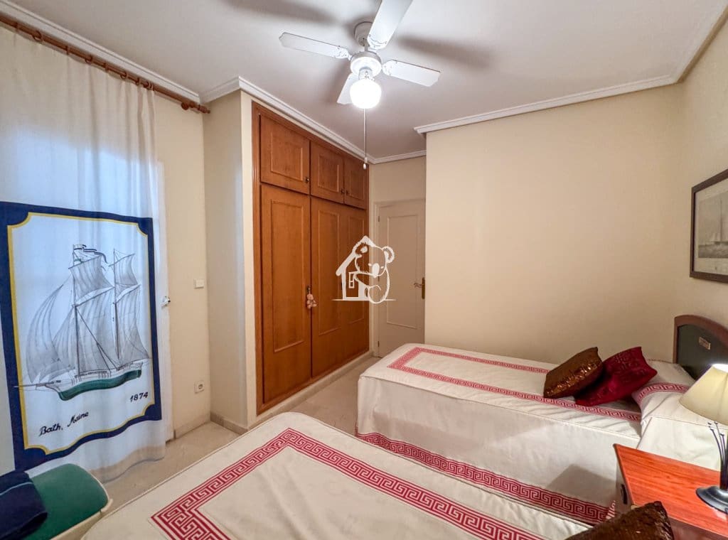 2 sypialnia Apartament do wynajęcia w Torrevieja - 850 € (Ref: 9395537)