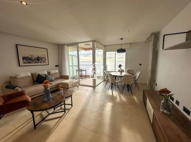 3 bedroom Penthouse for rent in Playa de los Locos, Torrevieja with garage - € 2,000 (Ref: 9398004)