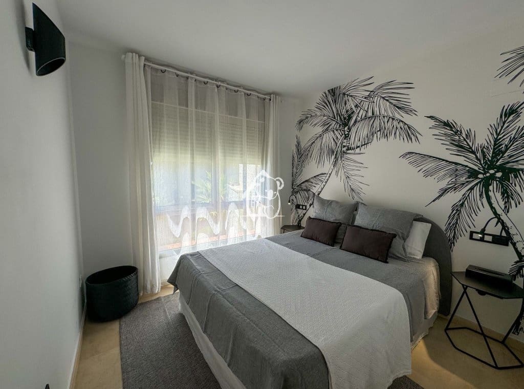 2 bedroom Apartment for rent in San Miguel de Salinas with pool - € 1,250 (Ref: 9398005)