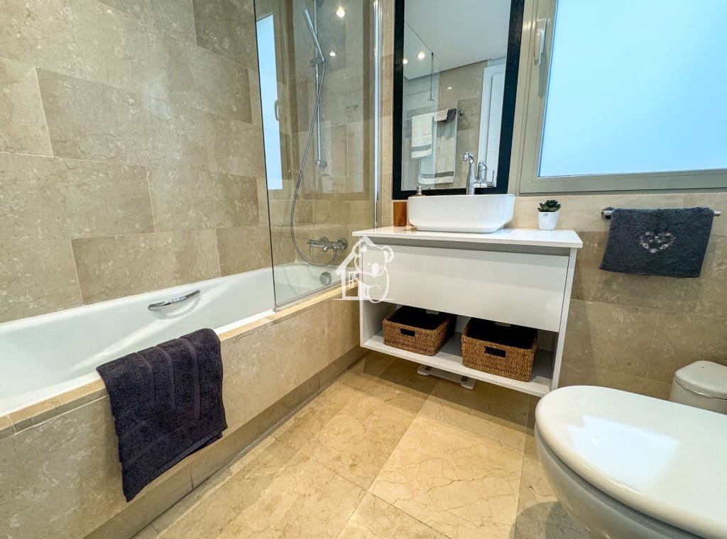 2 bedroom Apartment for rent in San Miguel de Salinas with pool - € 1,250 (Ref: 9398005)