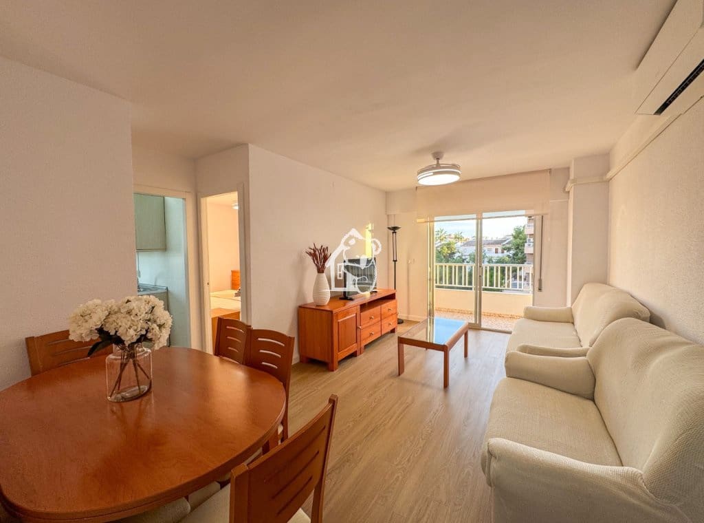 2 soverom Leilighet til leie i Orihuela Costa med svømmebasseng garasje - € 850 (Ref: 9400291)