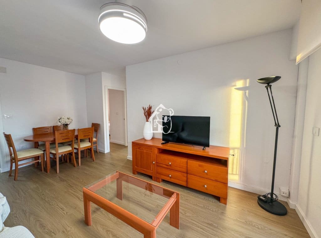 2 soverom Leilighet til leie i Orihuela Costa med svømmebasseng garasje - € 850 (Ref: 9400291)