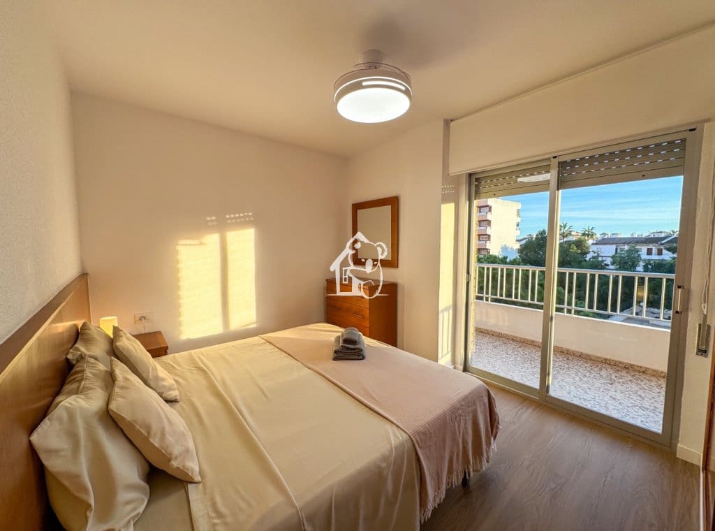 2 soverom Leilighet til leie i Orihuela Costa med svømmebasseng garasje - € 850 (Ref: 9400291)