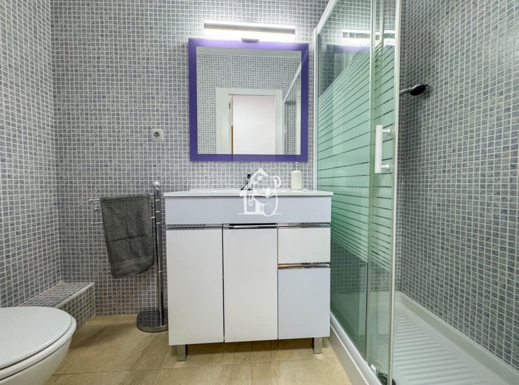 2 soverom Leilighet til leie i Orihuela Costa med svømmebasseng garasje - € 850 (Ref: 9400291)