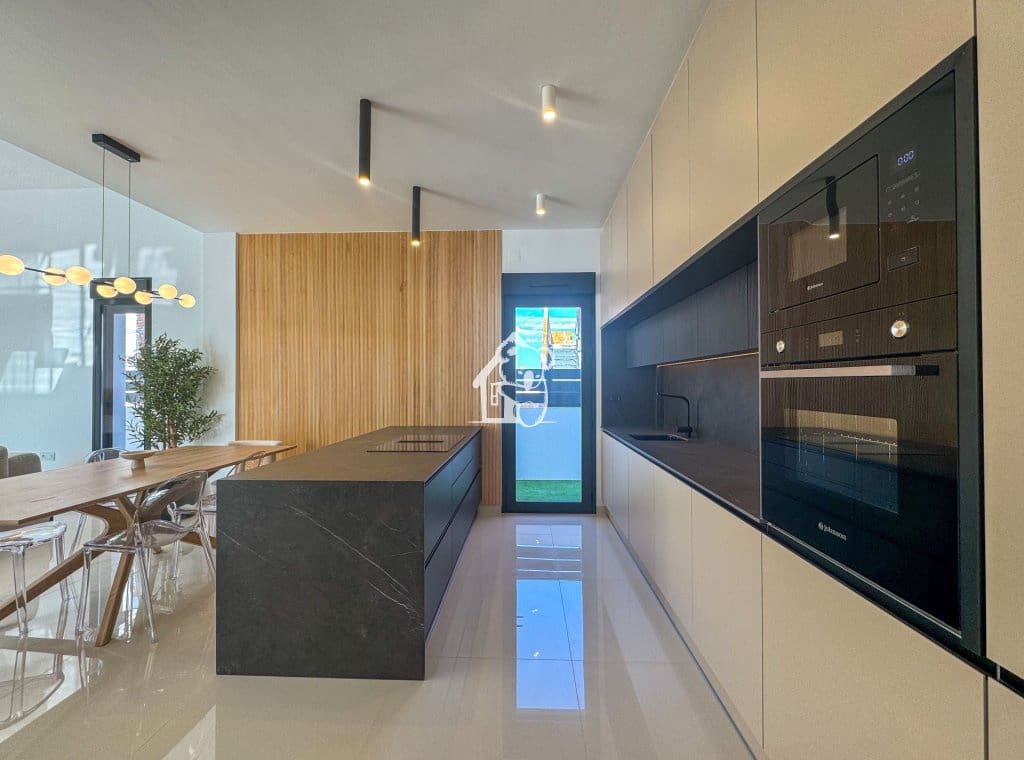 3 chambre Villa/Maison à vendre à San Miguel de Salinas avec piscine - 429 900 € (Ref: 9402787)