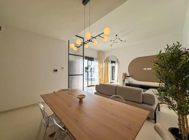 Chalet de 3 habitaciones en San Miguel de Salinas en venta con piscina - 429.900 € (Ref: 9402787)