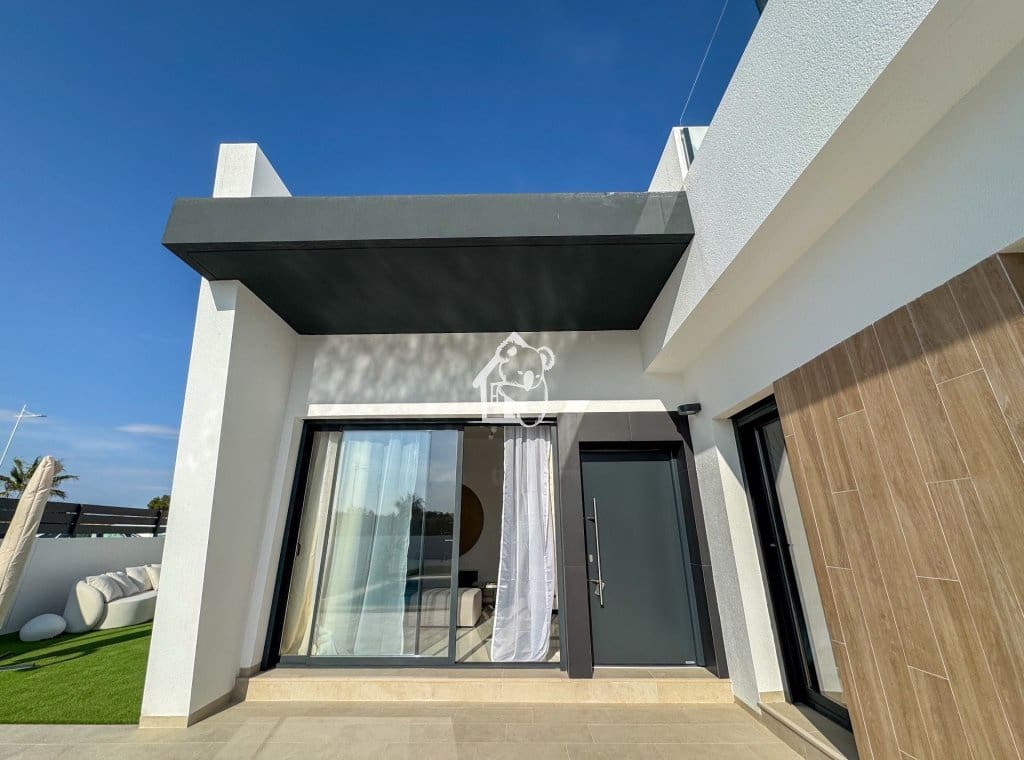 3 chambre Villa/Maison à vendre à San Miguel de Salinas avec piscine - 429 900 € (Ref: 9402787)