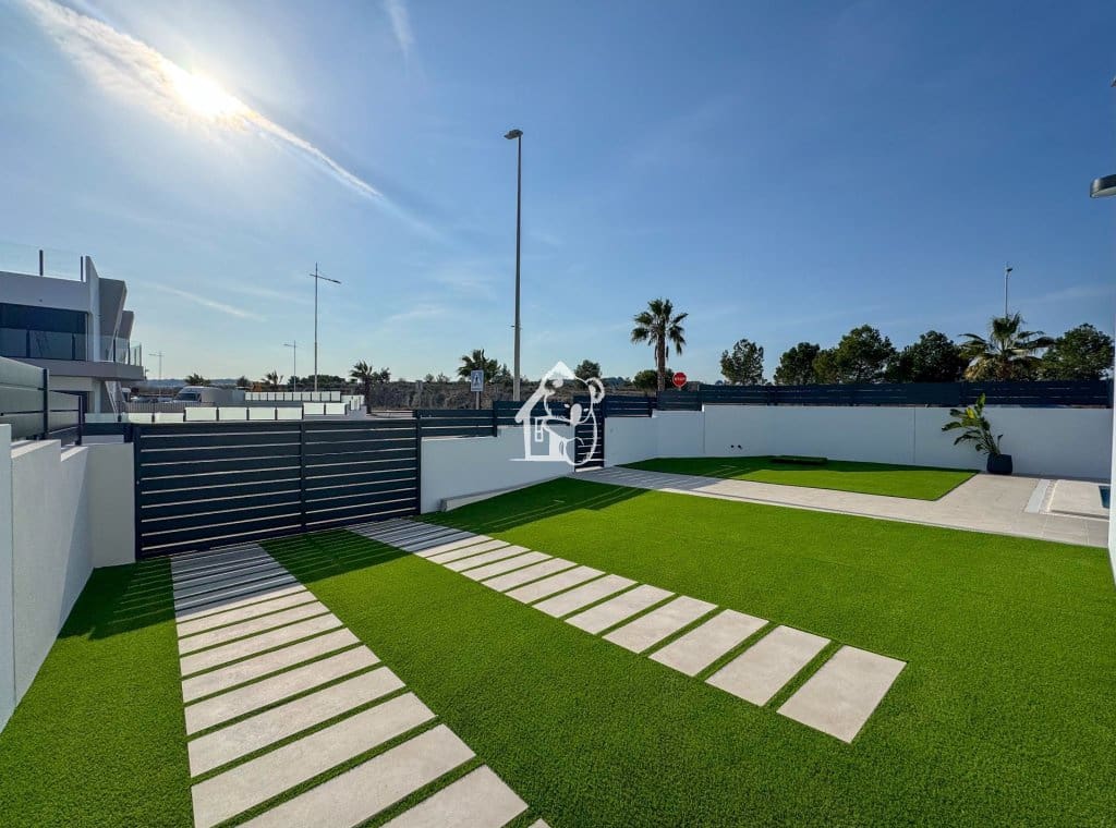 3 chambre Villa/Maison à vendre à San Miguel de Salinas avec piscine - 429 900 € (Ref: 9402787)