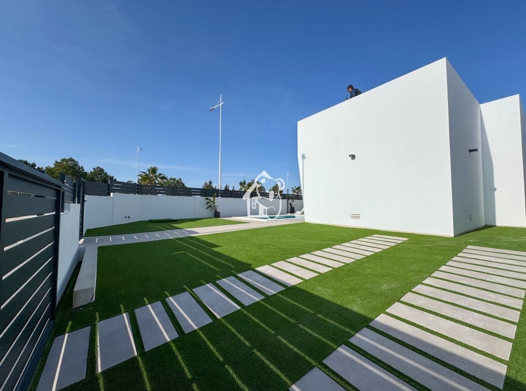 3 chambre Villa/Maison à vendre à San Miguel de Salinas avec piscine - 429 900 € (Ref: 9402787)