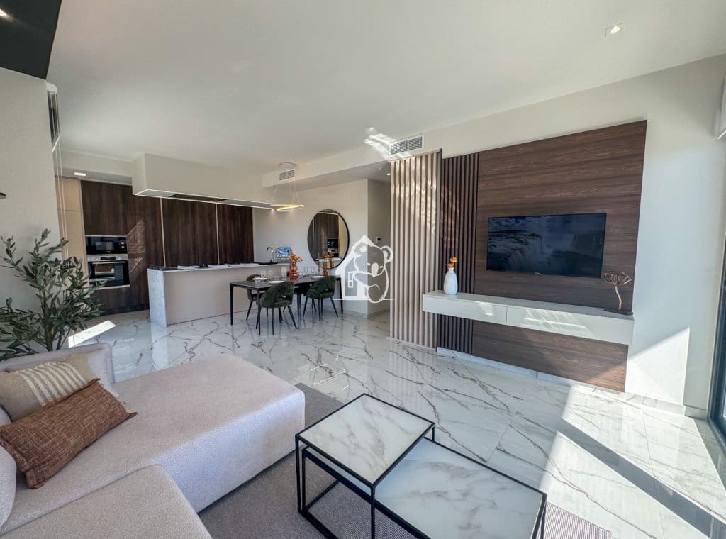 3 Zimmer Villa zu verkaufen in Ciudad Quesada mit Pool - 496.000 € (Ref: 9402788)