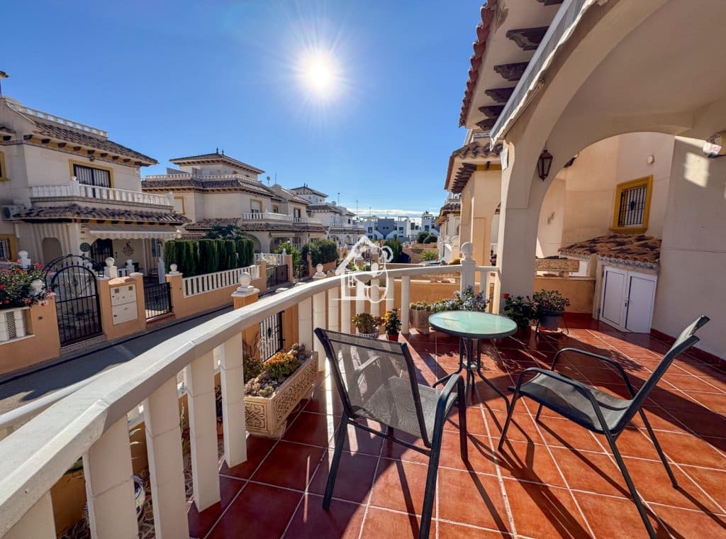 2 bedroom Townhouse for rent in Cabo Roig with pool - € 1,050 (Ref: 9402791)