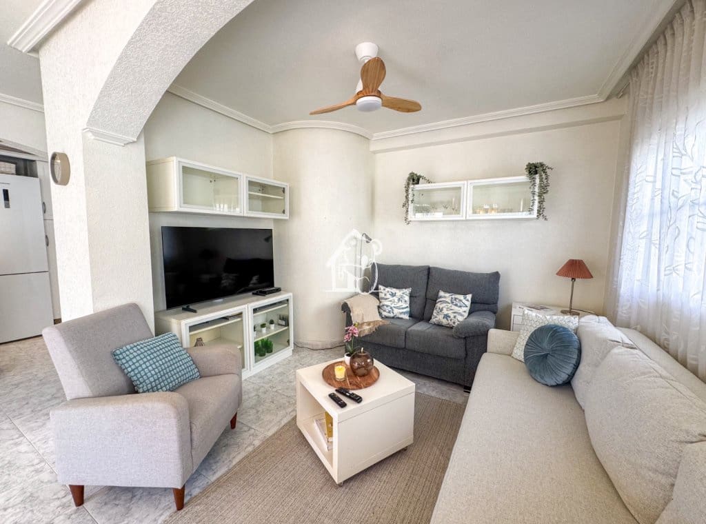 2 bedroom Townhouse for rent in Cabo Roig with pool - € 1,050 (Ref: 9402791)