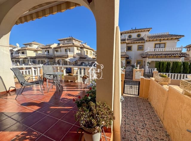 2 bedroom Townhouse for rent in Cabo Roig, Orihuela with pool - € 1,050 (Ref: 9402791)