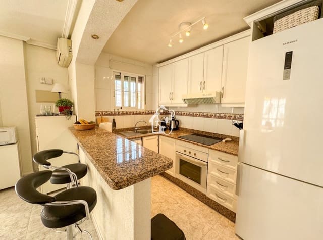 2 bedroom Townhouse for rent in Cabo Roig, Orihuela with pool - € 1,050 (Ref: 9402791)