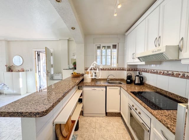 2 bedroom Townhouse for rent in Cabo Roig, Orihuela with pool - € 1,050 (Ref: 9402791)