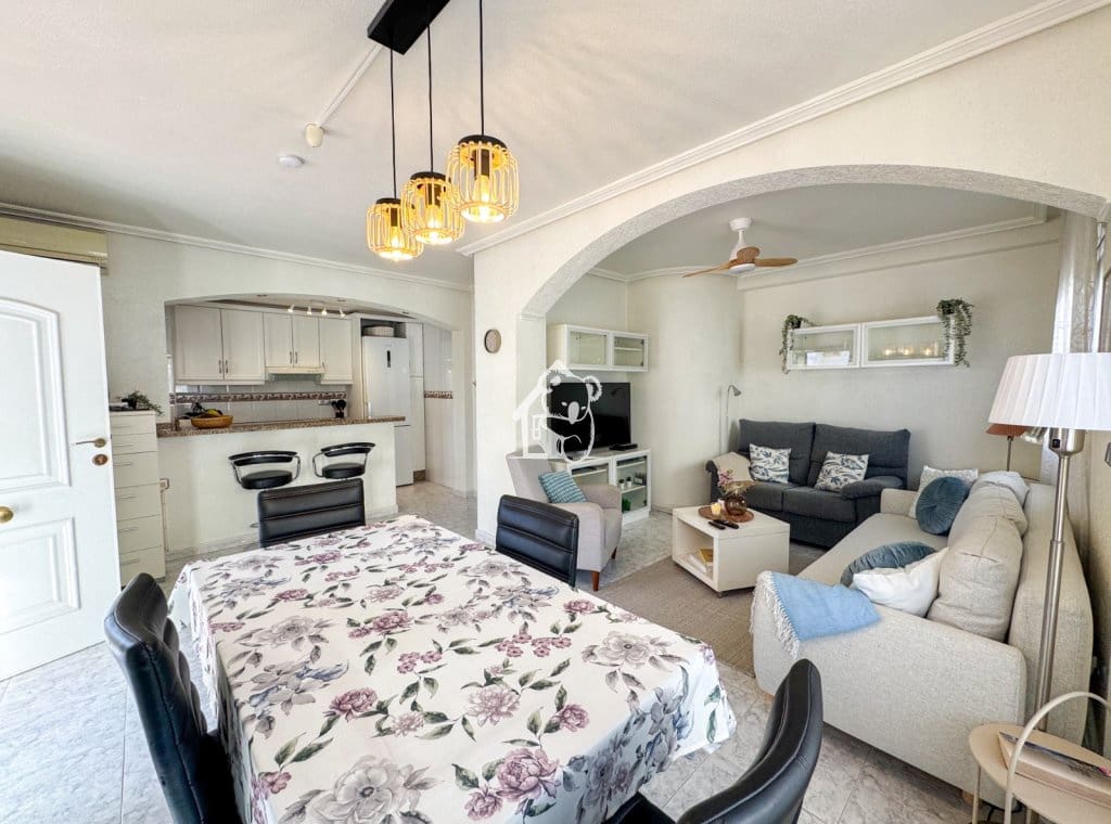 2 bedroom Townhouse for rent in Cabo Roig with pool - € 1,050 (Ref: 9402791)