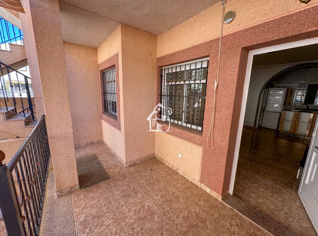 2 sypialnia Dom do wynajęcia w Orihuela Costa z basenem - 800 € (Ref: 9402792)