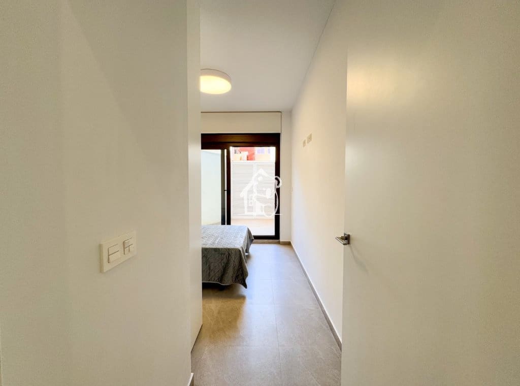 1 slaapkamer Strandappartement te huur in La Mata met zwembad - € 800 (Ref: 9402920)