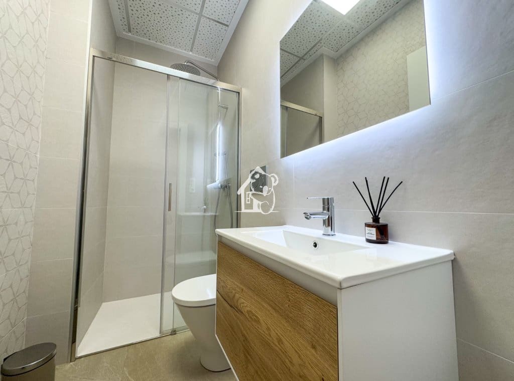 1 slaapkamer Strandappartement te huur in La Mata met zwembad - € 800 (Ref: 9402920)