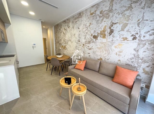 1 slaapkamer Strandappartement te huur in Gaspar Perelló, Torrevieja met zwembad - € 800 (Ref: 9402920)